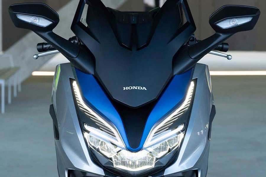 Honda PCX 160 Terbaru Hadir dengan Tampilan Mewah! Terinspirasi Forza 350
