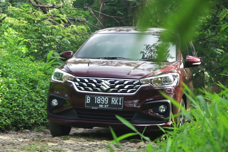 Ingin Mobil Hybrid Tanpa Menguras Kantong Simak Harga Mobil Hybrid Bekas Terbaru!