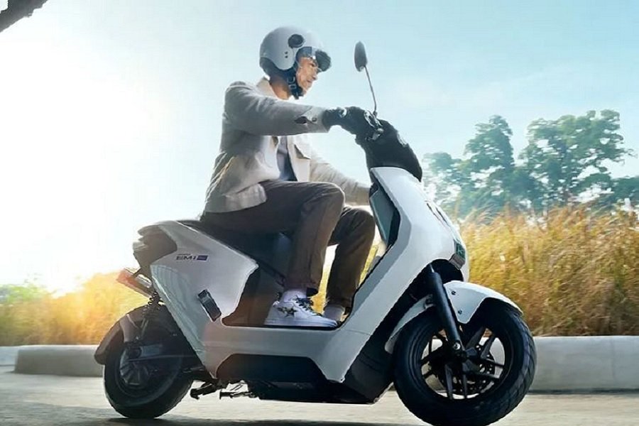 Kolaborasi Yamaha dan Honda Apakah Motor Listrik EM1 e Akan Hadir di Indonesia