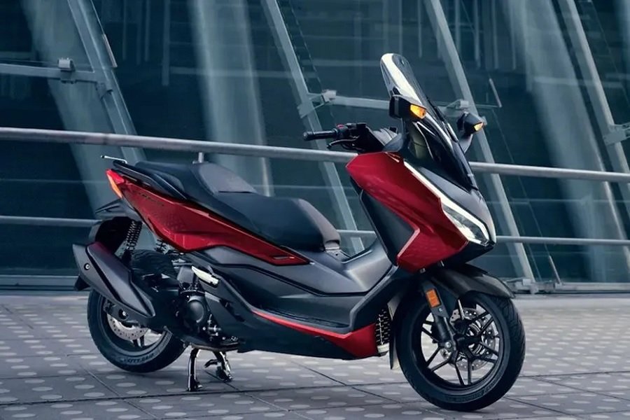 Membuat Terpukau! Ulasan Lengkap Honda Forza 250 2024