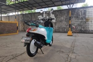Wow! Honda Genio Dirombak Jadi Motor Cargo Stylish dengan Gaya Pop Culture!