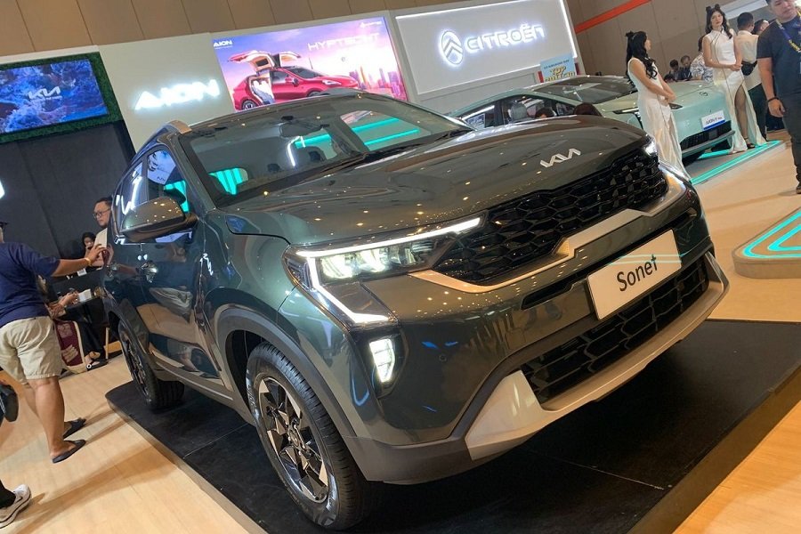 Wow! The New Kia Sonet Tawarkan Desain Modern dan Fitur Canggih di GIIAS Bandung!