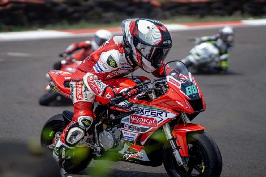 Alvin Keanu Budiman Siap Guncang Final FIM MiniGP 2024 dan Raih Podium!