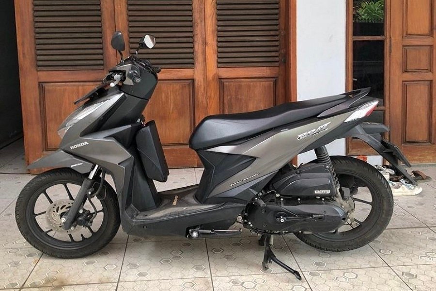 Honda Beat Deluxe 2022 Skuter Matic Mungil yang Bikin Betah di Jalan, Apa Saja Kelebihannya