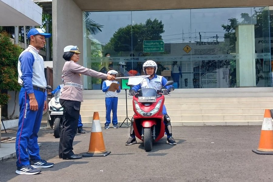 Gak Pake Ribet! Inilah Cara Prediksi Bahaya Berkendara yang Bisa Selamatkan Hidupmu!