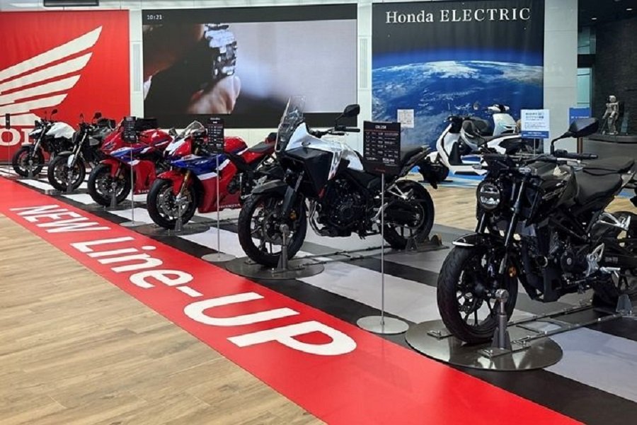 Honda Pecahkan Rekor! Penjualan Motor Tembus 18 Juta Unit di 2024 Meski Ekonomi Lesu!