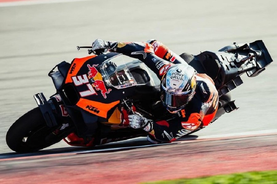 Wow! 12 Pembalap MotoGP 2025 Ganti Tim dan Motor Baru, Siap Guncang Gelar Juara Dunia!