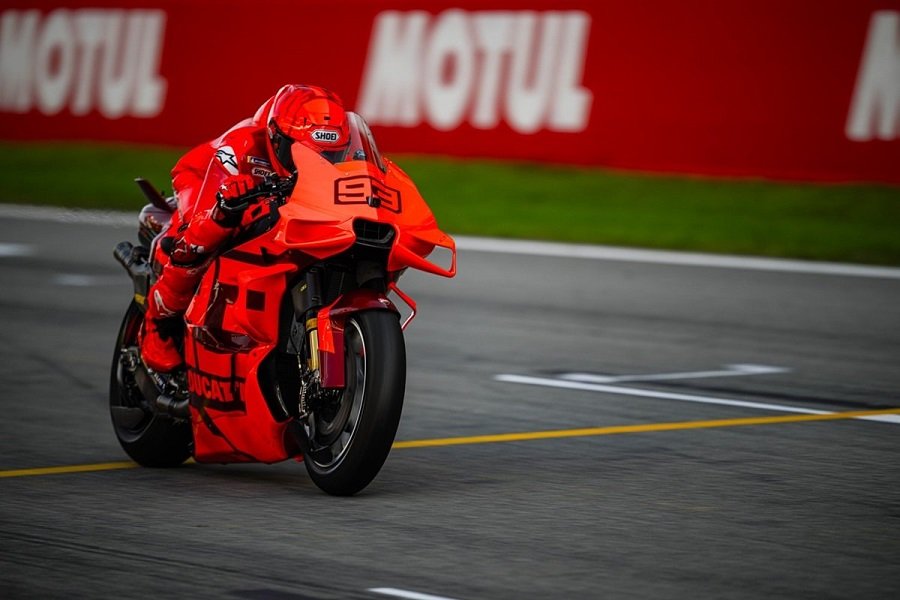 Wow! Marc Marquez Uji Ducati GP25, Beda Jauh dari GP23! Begini Persiapannya untuk MotoGP 2025!