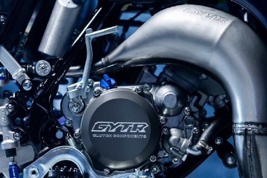 Yamaha Bikin Geger! Motor 2-Tak Full Karbon Cuma Dijual di Prancis!