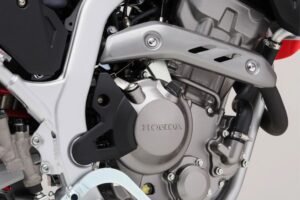 mesin 250cc DOHC