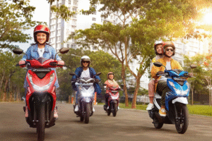 Tips Aman Berkendara dengan Motor Honda