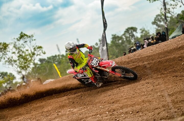 Arsenio dan Honda CRF250R Siap Guncang Sirkuit Akmil! Bidik Podium di Kejurnas Motocross 2025 Seri Magelang!