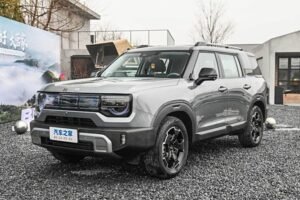 Bocoran Mobil Hybrid Baru BAIC di GIIAS 2025, Tampang Gagah-Mesin Sangar! Baca artikel detikoto, "Bocoran Mobil Hybrid Baru BAIC di GIIAS 2025, Tampang Gagah-Mesin Sangar!" selengkapnya https://oto.detik.com/mobil/d-8022875/bocoran-mobil-hybrid-baru-baic-di-giias-2025-tampang-gagah-mesin-sangar. Download Apps Detikcom Sekarang https://apps.detik.com/detik/