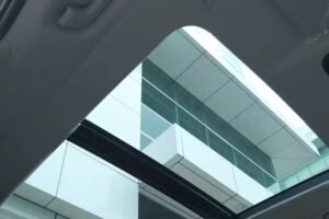 Hati-Hati Pilih Kaca Film Sunroof dan Panoramic Roof, Salah-Salah Bisa Bikin Interior Rusak dan AC Boros!