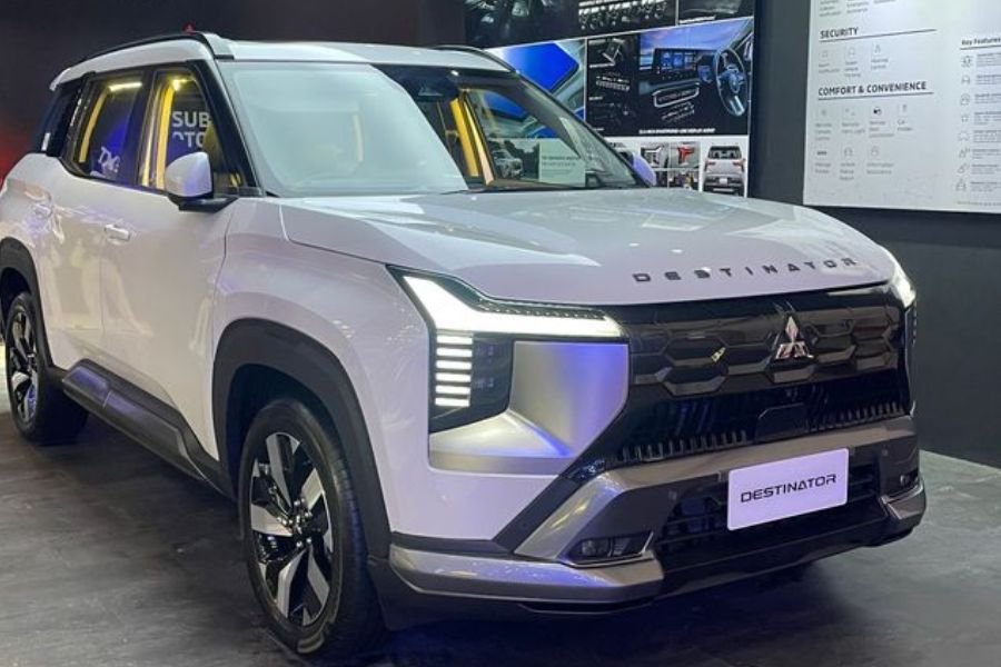 Resmi Meluncur! Mitsubishi Destinator Tampil Ganteng Maksimal, Harga Mulai Rp 385 Juta