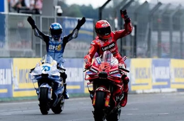 Kenapa Motor MotoGP Tak Pakai Spion? Ini Alasan Mengejutkan di Baliknya!