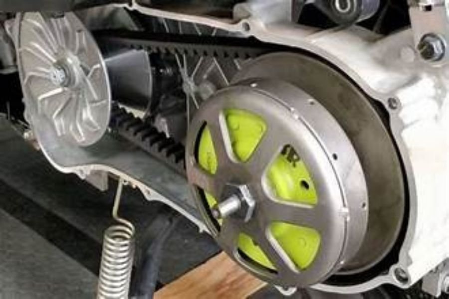 Terbongkar! Ini Kelebihan Mangkok Kopling Racing di Motor Matic, Jangan Salah Pilih!