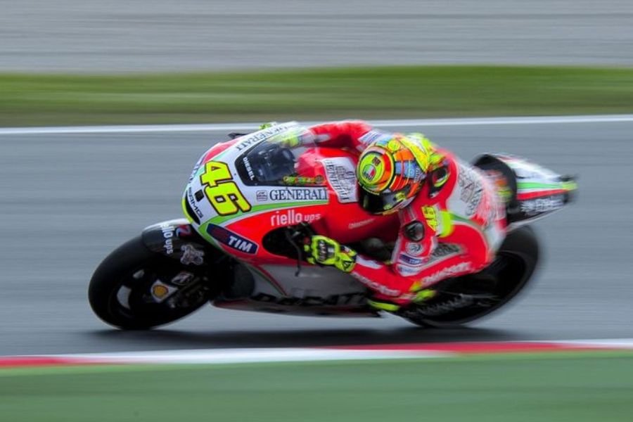 Valentino Rossi Gagal Bikin Ducati Bersinar, Marc Marquez Langsung Bikin Geger di Era Keemasan!