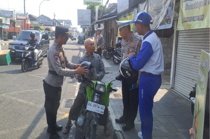 Astra Motor Yogyakarta dan Polres Kulon Progo Bagikan Helm Gratis! Ini Wujud Nyata Kampanye Keselamatan Berkendara
