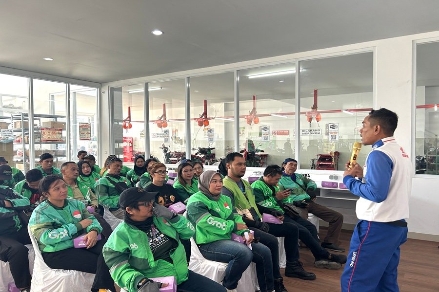 Astra Motor dan Dealer Honda Gencar Edukasi Driver Ojek Online! Ini Tips Safety Riding Biar Selamat di Jalan!