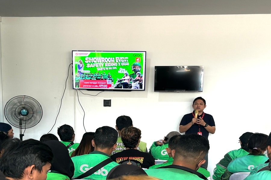 Astra Motor dan Dealer Honda Gencar Edukasi Driver Ojek Online! Ini Tips Safety Riding Biar Selamat di Jalan!