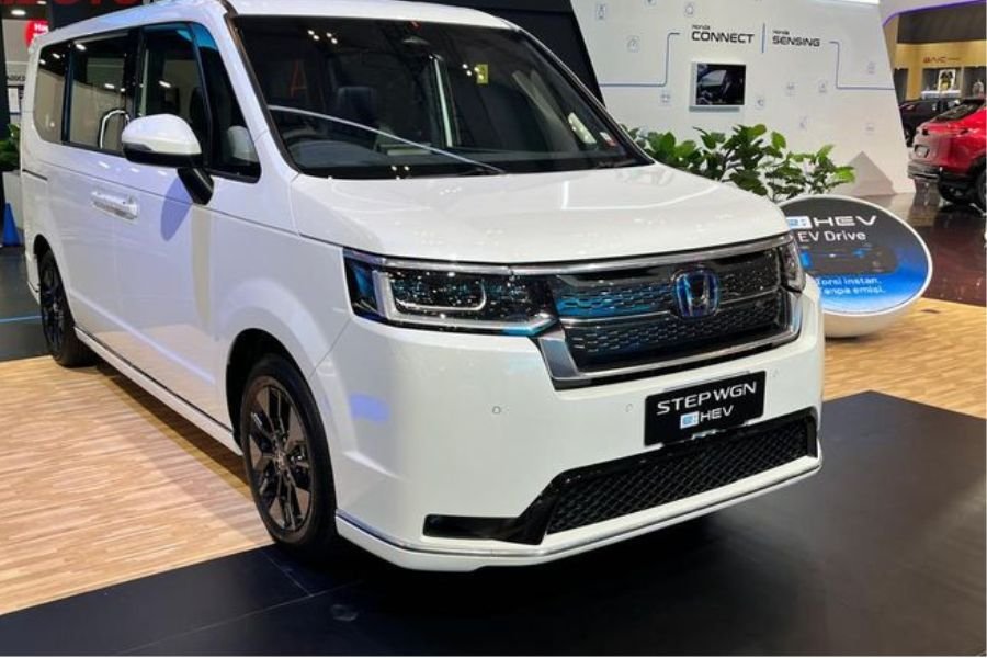 Honda STEP WGN e:HEV Mulai Dikirim ke Seluruh Indonesia, Dimulai dari GIIAS 2025!