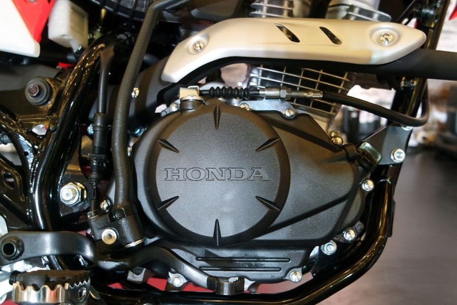 Mesin 150 cc SOHC PGM‑FI CRF 150L: Tangguh & Irit, tapi Masih Seperti Dulu?