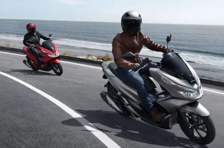 Honda PCX vs Yamaha NMax: Ini Daftar Fitur Unggulan yang Bikin NMax Tersingkir!