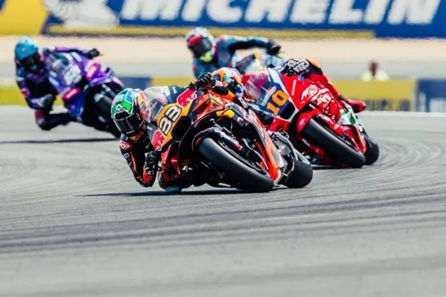 Quartararo di Persimpangan Jalan: Kontrak Baru Lebih Penting untuk Kariernya daripada Yamaha
