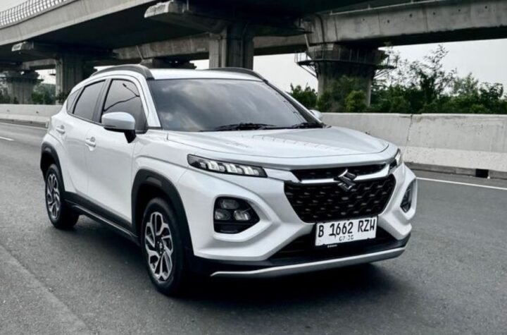 Pakai Suzuki Fronx 3 Tahun Cuma Bayar Bensin, Biaya Servis Ditanggung Suzuki!