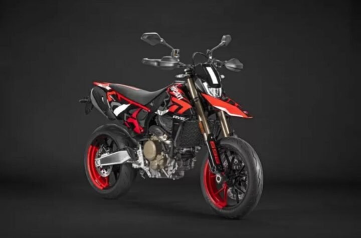Berat dan Dimensi Ducati Hypermotard 698 Mono: Desain Kompak, Bobot Ringan, dan Nyaman Dikendarai