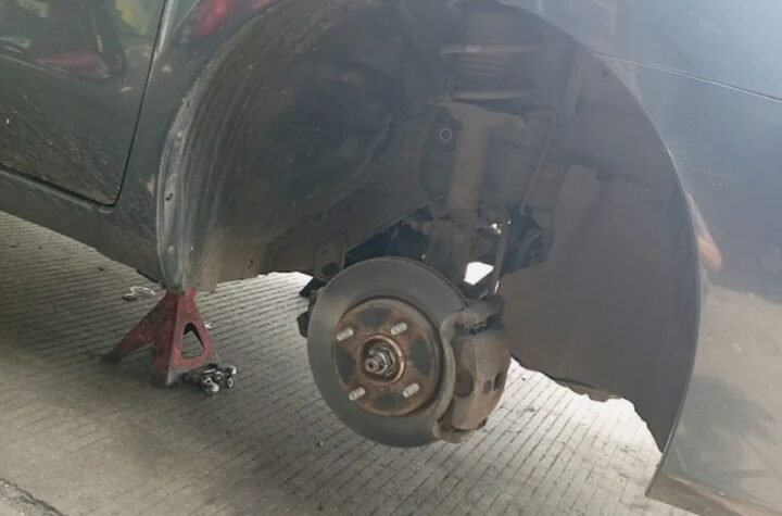 Mur Roda Mobil Susah Dibuka, Pakai Cara Sederhana Ini Biar Lancar