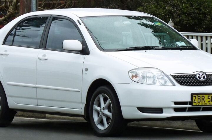 Generasi Kesembilan Toyota Corolla (E120, E130; 2000): Desain Lebih Berani, Hadirkan Corolla Altis & Fielder