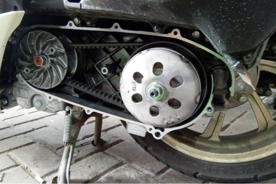 Ini Penyebab CVT Motor Matic Tiba-tiba Jadi Gredek Saat Digunakan