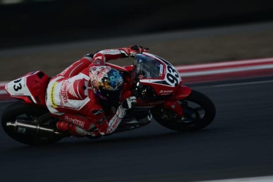 Strategi Brilian Arbi Saat Menang Race 1 AP250 ARRC Mandalika 2025