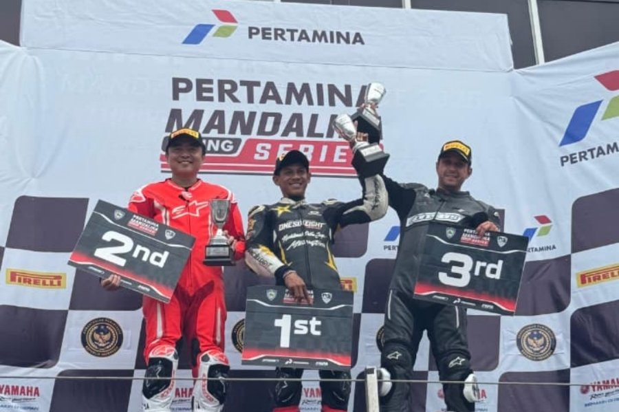 Tanpa Rem Depan, Krisna Aditya Menangi Balapan Dramatis di Mandalika Seri 4 Kelas 250COM MRS