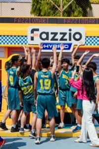 Berikut adalah artikel hasil penulisan ulang dengan **gaya profesional**, **struktur SEO-Friendly**, **longtail keyword**, **judul clickbait 10 kata**, dan **sudut pandang berbeda**: fokus pada *Fazzio Youth Festival sebagai ajang pencarian bibit unggul pelajar SMA/SMK Surakarta* melalui pendekatan budaya pop dan sportainment: --- ### **Judul (10 Kata - SEO Clickbait):** 🎉Fazzio Youth Festival 2025: Ajang Gen Z Tunjukkan Potensi Terbaik! --- ### **Meta Title:** Fazzio Youth Festival 2025: Ajang Kompetisi Sekolah Terbesar Surakarta ### **Meta Description:** Yamaha hadir lewat Fazzio Youth Festival 2025 sebagai wadah ekspresi siswa SMA/SMK Surakarta. Gratis, berhadiah puluhan juta, dan hiburan spektakuler! ### **Tags:** Fazzio Youth Festival, Yamaha Fazzio Hybrid, event pelajar Surakarta, kompetisi sekolah 2025, futsal SMA Surakarta, lomba dance SMA SMK, event Yamaha 2025, festival pelajar Jawa Tengah --- ## FAZZIO Youth Festival 2025: Panggung Gaya Hidup, Kreativitas, dan Prestasi Pelajar Surakarta ### Yamaha Ajak Sekolah di Surakarta Bersaing Sehat dan Ekspresif! Bukan sekadar kompetisi, **Fazzio Youth Festival 2025** menjadi ajang bergengsi yang menyatukan olahraga, seni, dan semangat generasi muda. Yamaha kembali hadir untuk menjaring potensi pelajar SMA dan SMK lewat festival penuh energi yang akan digelar di **GOR Sritex Arena**, Surakarta, dengan **grand final pada 7–11 Oktober 2025**, dan puncaknya **11 Oktober 2025**. Acara ini akan dimeriahkan oleh **penampilan spesial dari Oh My Drop dan Festivals**, serta berbagai kompetisi seru antar sekolah. Dan yang paling penting: **semua kegiatan GRATIS dan terbuka hanya untuk 16 sekolah terpilih!** --- ## Kompetisi Favorit Anak Sekolah: Dari Futsal Hingga Dance Fazzio Youth Festival bukan sekadar hiburan. Ini adalah **panggung aktualisasi diri**, tempat siswa-siswi menampilkan skill terbaik mereka dalam berbagai bidang. ### 🏀 **Basket & Futsal Competition** * **Juara 1**: Rp 7.000.000,- * **Juara 2**: Rp 3.500.000,- * **Juara 3**: Rp 2.000.000,- * **Juara 4**: Rp 1.500.000,- * **MVP**: Rp 500.000,- > Bonus: **Setiap peserta mendapat jersey eksklusif dari Yamaha!** ### 💃 **Dance Competition** * **Juara 1**: Rp 2.000.000,- * **Juara 2**: Rp 1.500.000,- * **Juara 3**: Rp 500.000,- ### 🙌 **Suporter Wars – Road to Glory** * **Best Basketball Supporter**: Rp 500.000,- * **Best Futsal Supporter**: Rp 500.000,- ### 💑 **Bro n Sist Competition** * **Best Couple (Male & Female)**: Rp 1.000.000,- > Semua kompetisi wajib diikuti atas nama sekolah—**bukan individu**. --- ## Roadshow ke Sekolah: Yamaha Fazzio Hybrid Hadir Langsung! ### Dukung Gaya Hidup Aktif & Kreatif ala Gen Z “Fazzio Youth Festival adalah cara kami mendukung potensi siswa dalam bidang olahraga dan seni. Kami ingin menghadirkan experience menyenangkan, sambil memperkenalkan **Fazzio Hybrid** sebagai pilihan motor stylish dan Auto Worth It untuk anak muda zaman sekarang,” ujar **Bill Gunawan**, Chief Yamaha DDS 3 Jateng-DIY. Yamaha akan datang ke **sekolah-sekolah pilihan di wilayah Surakarta Raya**, lengkap dengan aktivitas dan promosi khusus. Sekolah yang ingin bergabung cukup **mendaftar ke panitia** untuk melalui proses seleksi dan verifikasi. --- ## Tentang FAZZIO HYBRID: White Canvas Anak Muda Masa Kini FAZZIO HYBRID bukan cuma motor biasa. Ia dirancang sebagai bagian dari **Classy Yamaha Series**, bersama Grand Filano. Dirancang seperti “**white canvas**”, Fazzio bisa dimodifikasi untuk mencerminkan karakter penggunanya. ### Fitur Unggulan Fazzio Hybrid: * **Mesin Blue Core Hybrid**: Lebih bertenaga, irit, dan ramah lingkungan * **Smart Key System**: Modern & stylish * **Pilihan Warna Beragam**: * **Lux Version**: Elegan * **Neo Version**: Aktif dan dinamis * **Hybrid Version**: Simple tapi tetap classy > Cocok untuk Gen Z yang ingin tampil beda dan percaya diri di jalan! --- ## Cara Daftar Fazzio Youth Festival 2025 Ingin sekolahmu tampil di panggung utama? Daftarkan sekarang! 📞 **Contact Person:** * **Basket & Futsal**: 082.323.200.100 * **Dance & Bro n Sist**: 0812.2588.8844 🚨 **Catatan penting:** * Hanya untuk 16 sekolah terpilih! * Semua kegiatan dan kompetisi 100% **gratis** * Kompetisi berlangsung mulai **September hingga Oktober 2025** --- ## Kesimpulan: Satu Panggung, Banyak Potensi **Fazzio Youth Festival 2025** bukan sekadar lomba antar sekolah. Ini adalah ajang **penemuan talenta baru**, **wadah ekspresi kreatif**, dan **panggung pembuktian diri** bagi siswa SMA/SMK di Surakarta Raya. Dengan kombinasi **sportainment, kompetisi, dan lifestyle Gen Z**, Yamaha tak hanya menyentuh sisi prestasi, tapi juga **menginspirasi semangat kebersamaan dan kreativitas pelajar Indonesia**. > 📢 Daftarkan sekolahmu sekarang—jadilah yang terbaik di panggung Fazzio Youth Festival 2025! --- Jika Anda ingin versi artikel ini untuk **media cetak, brosur sekolah, Instagram carousel, atau video promosi berdurasi pendek**, saya bisa bantu sesuaikan juga!