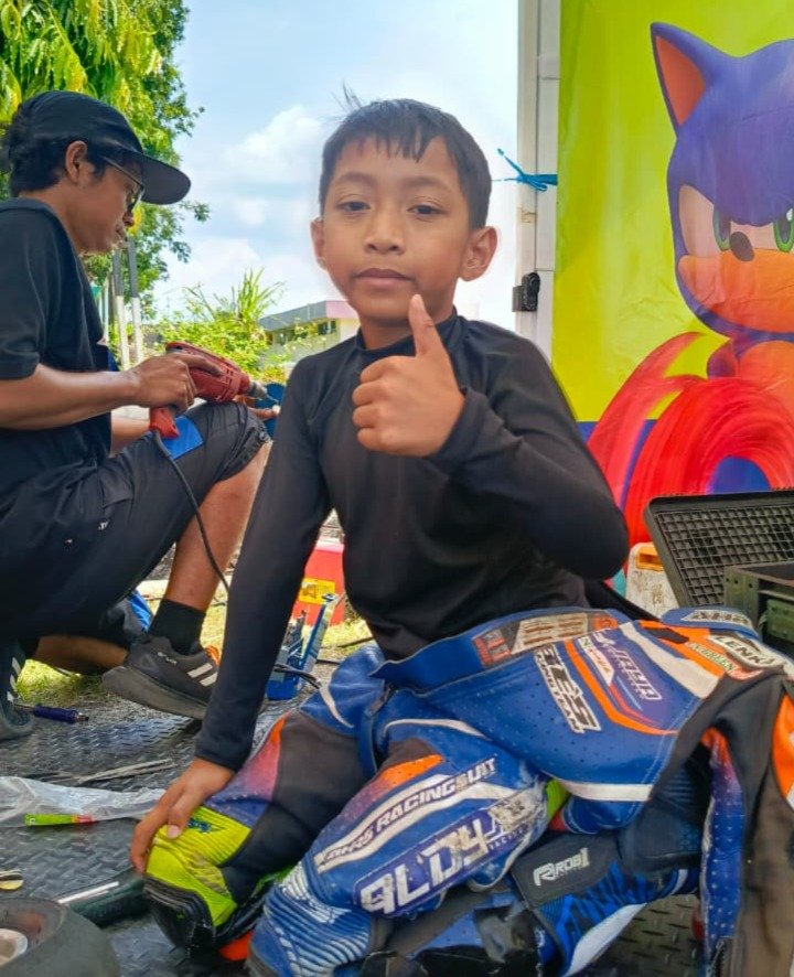 Gilbert Giovani Tampil Ganas di Kualifikasi Pocket GP! Catat Waktu 1:10.722 Detik, Siap Rebut Podium Race 1!