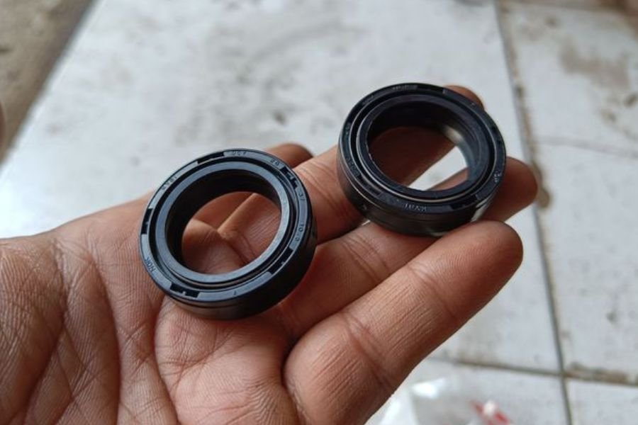 Sil Sokbreker Depan Motor Ini Bisa Buat Matic Honda, Harga Lebih Murah
