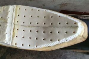 Baru Tahu! Pasang Busa Latex Asal Tempel Bisa Bikin Jok Motor Malah Keras