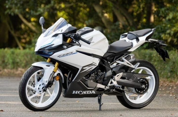 Simulasi & Promo Harga CBR250RR 2025 – Berapa Harga OTR Jakarta untuk Varian SP QS?