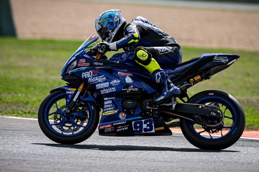 Fighting Spirit Tinggi, Arai Agaska Berikan Perlawanan Kelas Dunia di World Supersport 300 Magny-Cours